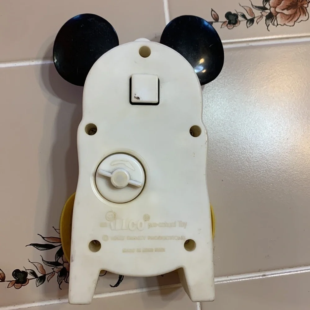 Vintage 1980s Walt Disney PEEK A BOO Mickey Mouse Toy